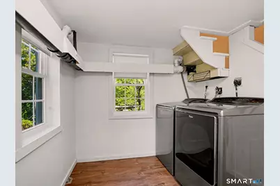 40 Woodbury Avenue, Stamford, CT 06907 - Photo 28