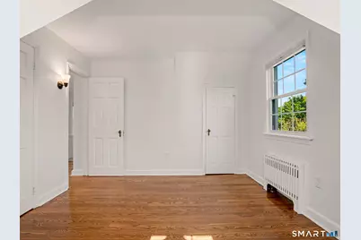 40 Woodbury Avenue, Stamford, CT 06907 - Photo 20
