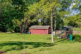 40 Woodbury Ave, Stamford, CT 06907 - Photo 34