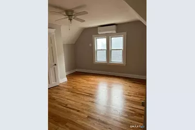 85 James Street #3rd, Bridgeport, CT 06604 - Photo 4