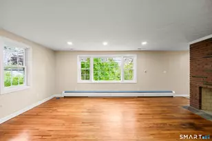 7 Cannon St, Windsor Locks, CT 06096 - Photo 10