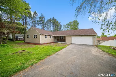 7 Cannon Street, Windsor Locks, CT 06096 - Photo 2