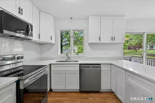 492 Long Hill Rd, Middletown, CT 06457 - Photo 10