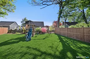 15 Hadik Pkwy, Norwalk, CT 06854 - Photo 28