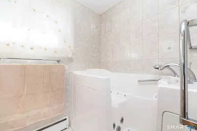 101 Collier Road, Wethersfield, CT 06109 - Photo 16