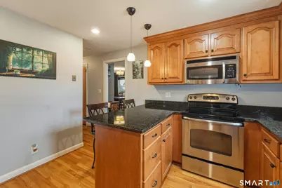 144 Colonial Street, West Hartford, CT 06110 - Photo 10