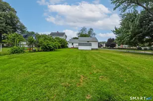 144 Colonial St, West Hartford, CT 06110 - Photo 4