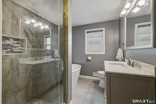 144 Colonial St, West Hartford, CT 06110 - Photo 22