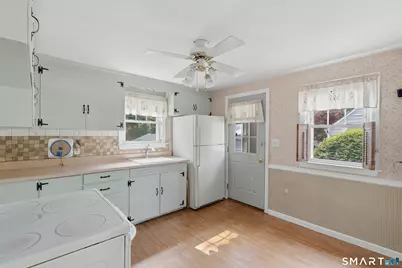 116 Walker Street, Manchester, CT 06040 - Photo 12