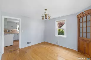 116 Walker St, Manchester, CT 06040 - Photo 8