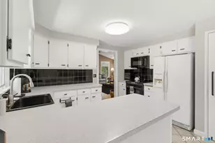 1 Fairfield Ln, Simsbury, CT 06070 - Photo 16