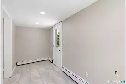 65 Broad Street, Manchester, CT 06042 - Photo 12