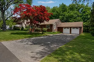 77 Lorma Ave, Trumbull, CT 06611 - Photo 2