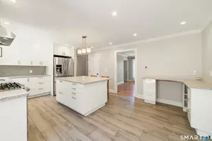 20 Whitefield Dr, Trumbull, CT 06611 - Photo 6