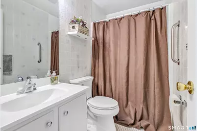 70 Ferry Court #70, Stratford, CT 06615 - Photo 20