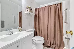 70 Ferry Ct, Stratford, CT 06615 - Photo 20