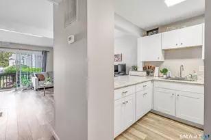 70 Ferry Ct, Stratford, CT 06615 - Photo 12