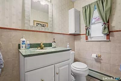 13 Governors Lane, Bethel, CT 06801 - Photo 14