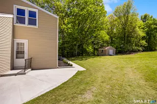 1044 Dunbar Hill Rd, Hamden, CT 06514 - Photo 30