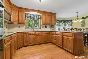 50 River View Ct, Cheshire, CT 06410 - Photo 8