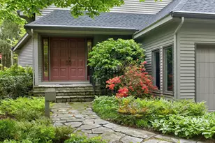 71 Murray Dr, Glastonbury, CT 06073 - Photo 2