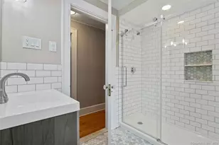 223 Townsend Ave, New Haven, CT 06512 - Photo 22