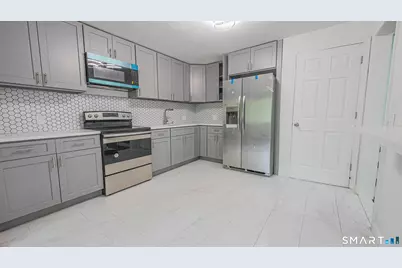 24 Sunfield Circle, Waterbury, CT 06708 - Photo 6