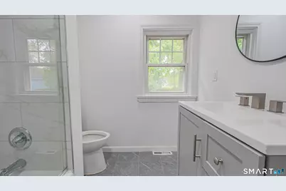 24 Sunfield Circle, Waterbury, CT 06708 - Photo 10