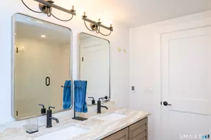 8 E Wharf Rd, Waterford, CT 06385 - Photo 24