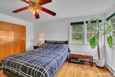 56 Oakwood Road, Manchester, CT 06042 - Photo 12