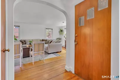 56 Oakwood Road, Manchester, CT 06042 - Photo 2