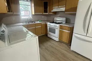 402 Church St, New Britain, CT 06051 - Photo 8