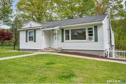 13 Coach Drive, Wolcott, CT 06716 - Photo 2