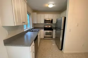 20 Orchard St, Brookfield, CT 06804 - Photo 6
