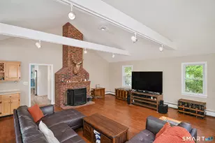 26 Mountain Laurel Ln, Newtown, CT 06482 - Photo 20