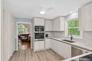 26 Mountain Laurel Ln, Newtown, CT 06482 - Photo 12