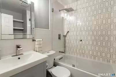 30 Maple Tree Avenue #B, Stamford, CT 06906 - Photo 18