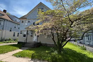 38 Bradley Ave, Hamden, CT 06514 - Photo 2