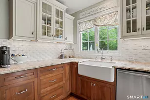 10 Snug Harbor Dr, Danbury, CT 06811 - Photo 12