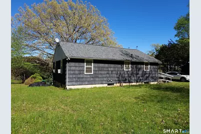 16 Carol Drive, Montville, CT 06382 - Photo 6