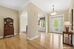19 Claire Ln, Bloomfield, CT 06002 - Photo 10