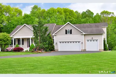 19 Claire Lane, Bloomfield, CT 06002 - Photo 4