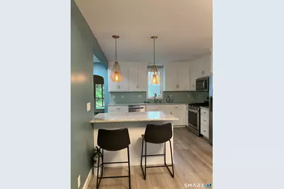 155 Lakeview Terrace, New Haven, CT 06515 - Photo 2