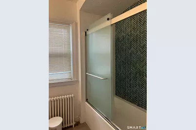 155 Lakeview Terrace, New Haven, CT 06515 - Photo 12