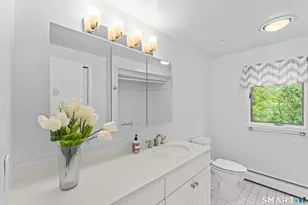 89 Cranbury Dr, Trumbull, CT 06611 - Photo 18
