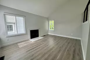 629 Longfellow Dr, Branford, CT 06405 - Photo 4