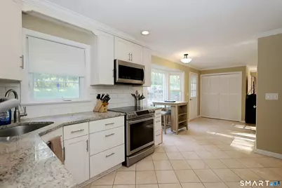 7 Hearthstone Terrace, New Milford, CT 06776 - Photo 16