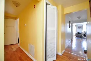 82 Spring St, Meriden, CT 06451 - Photo 38