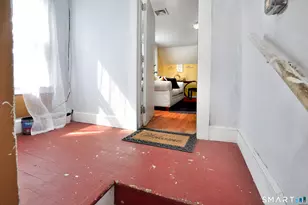 82 Spring St, Meriden, CT 06451 - Photo 28