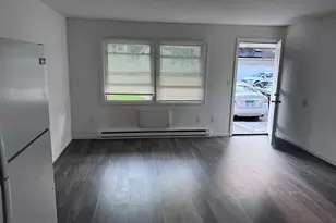 45 Olmsted St, East Hartford, CT 06108 - Photo 2